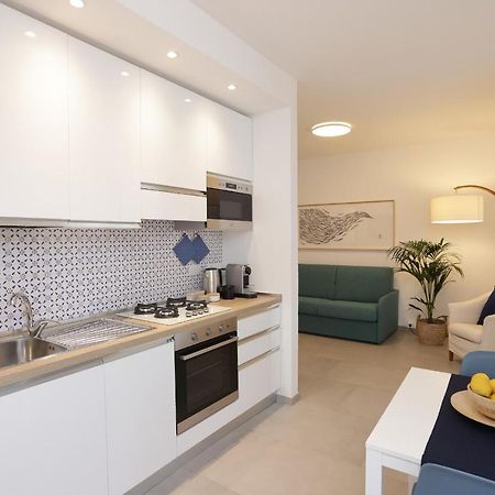 Adamaina - Sea View Apartment With Private Garage سيستري ليفانتي المظهر الخارجي الصورة